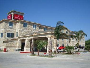 Ramada By Wyndham South Waco Hotel