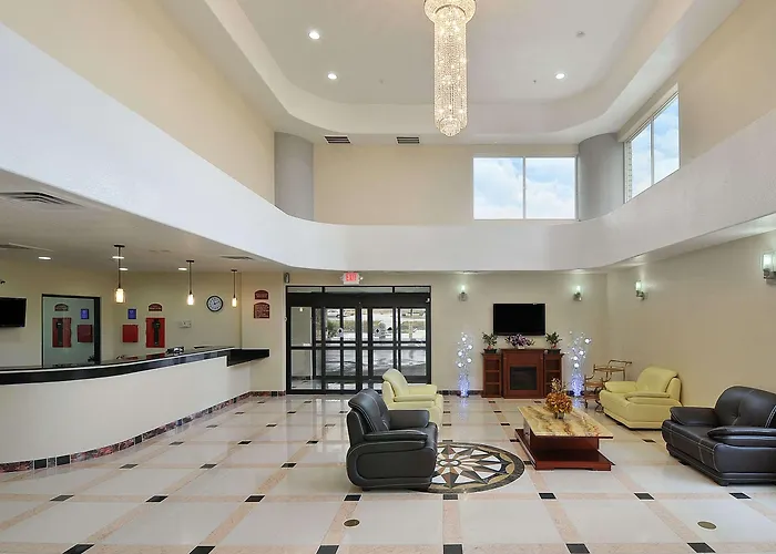 Ramada By Wyndham South Waco
