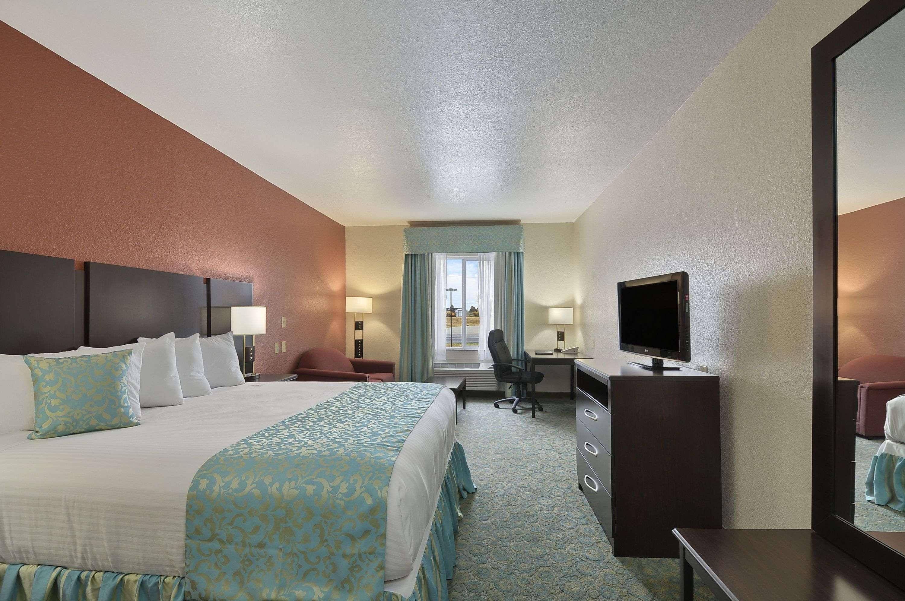 Ramada By Wyndham South Waco Hewitt