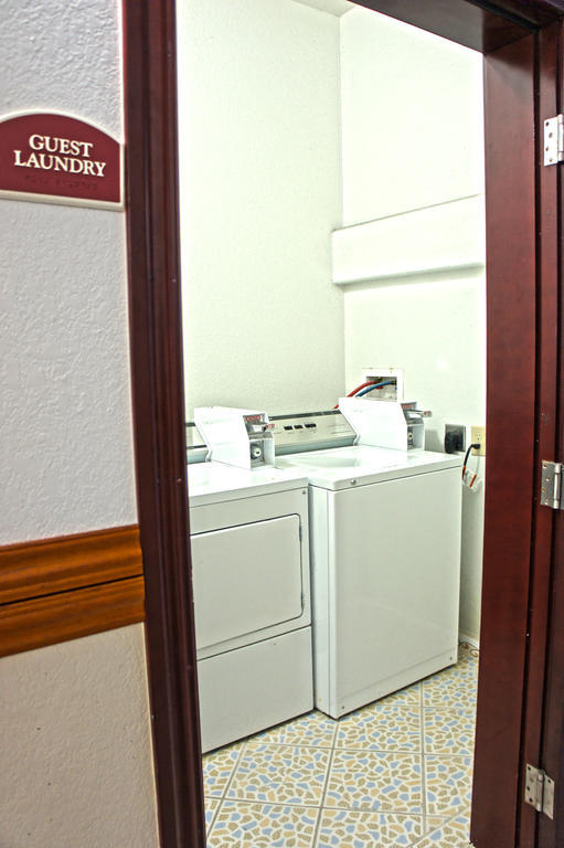 Ramada By Wyndham South Waco Hotel Hewitt