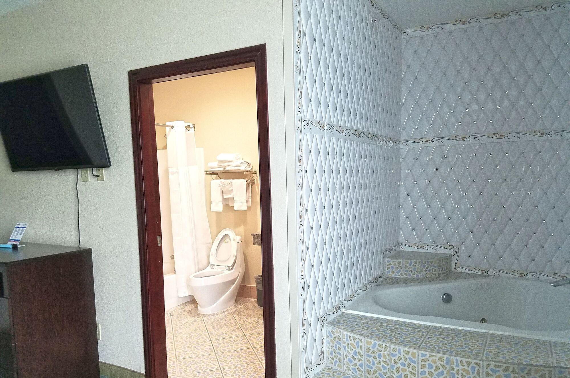 Ramada By Wyndham South Waco 3*