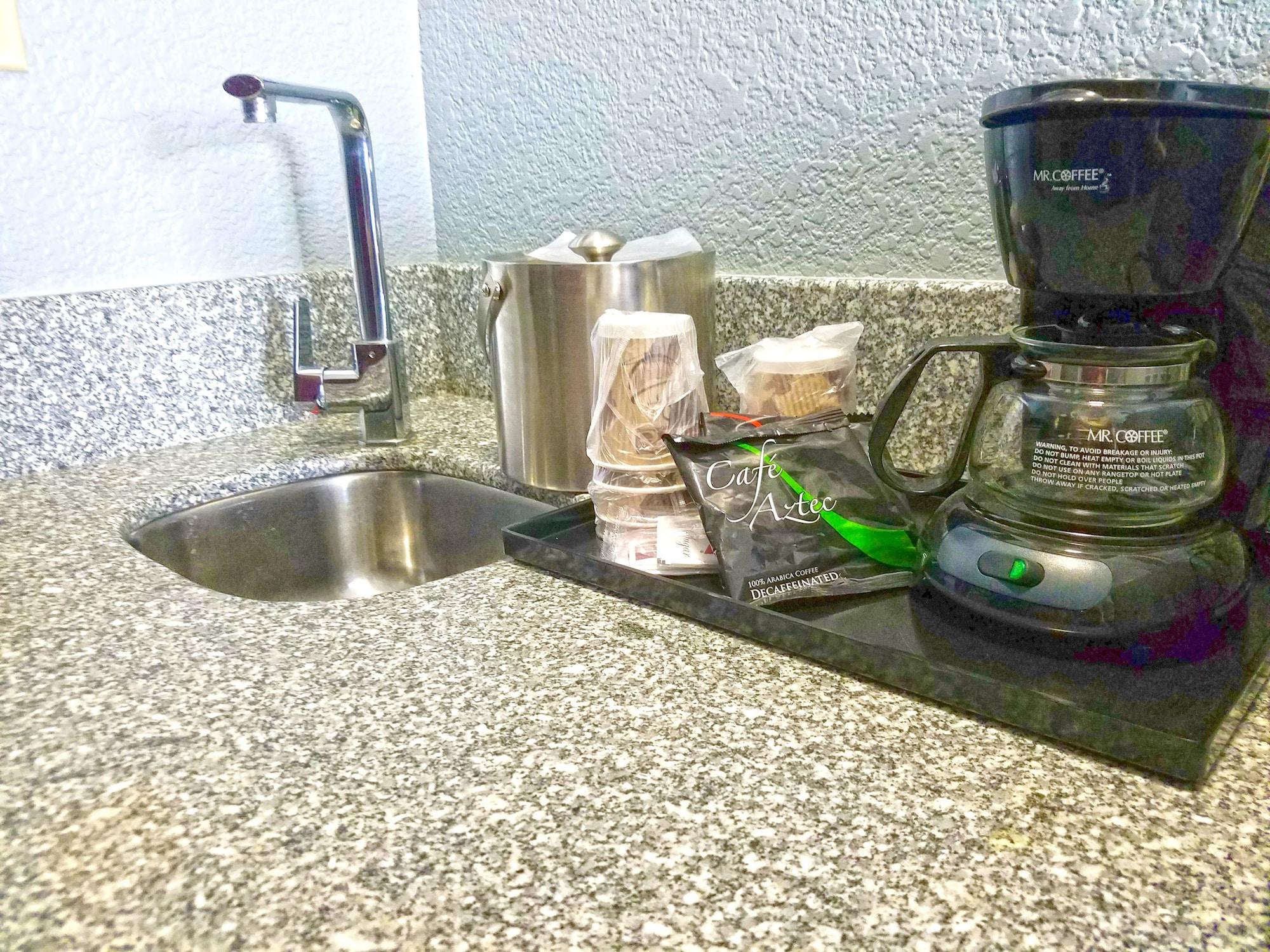Ramada By Wyndham South Waco 3*