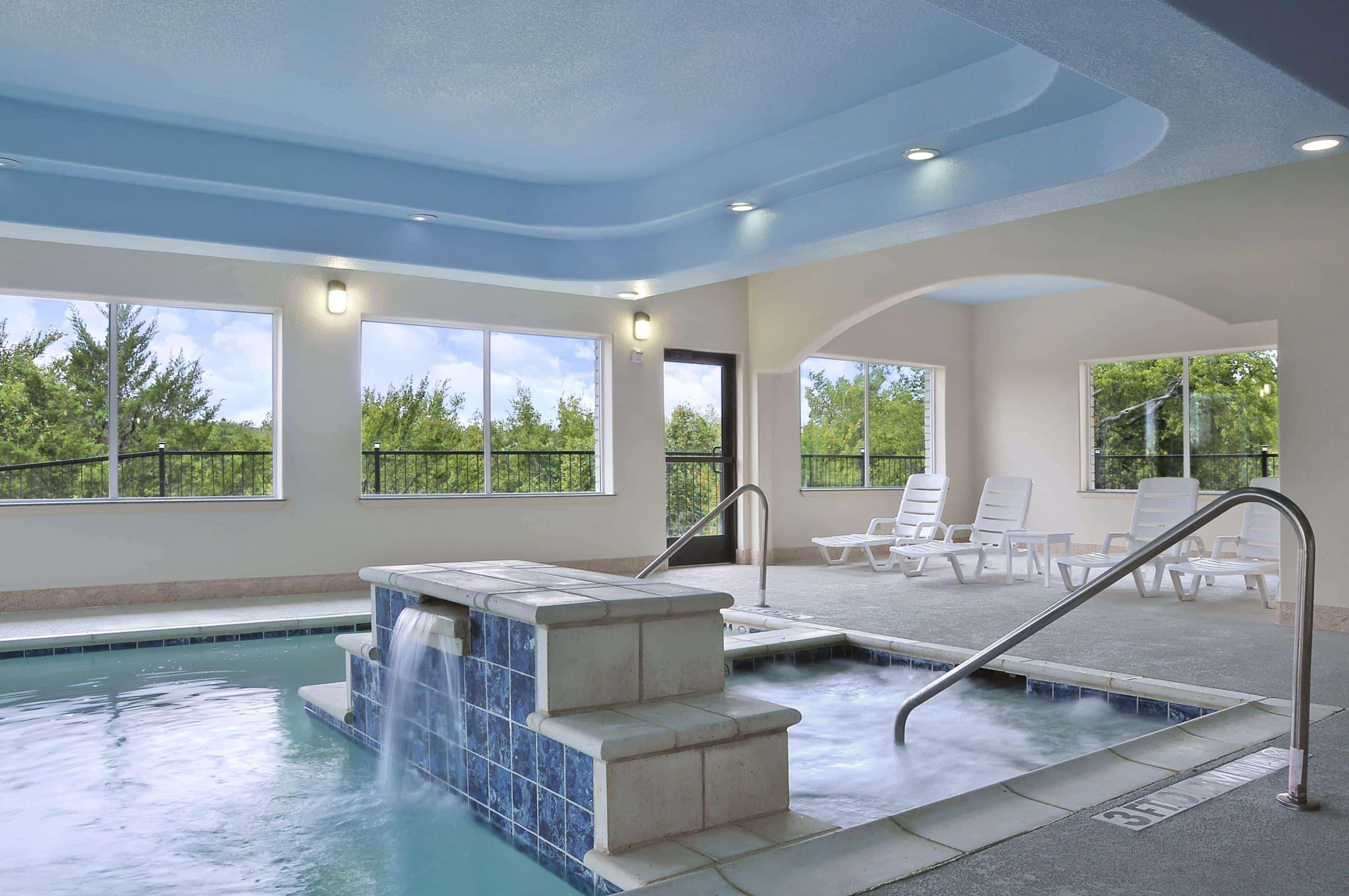 Hotel Ramada By Wyndham South Waco