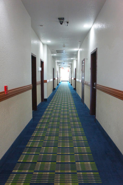 Hotel Ramada By Wyndham South Waco